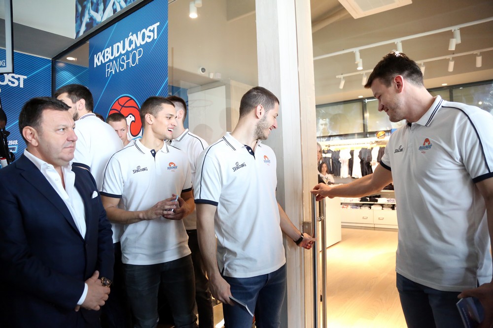 Fan Shop